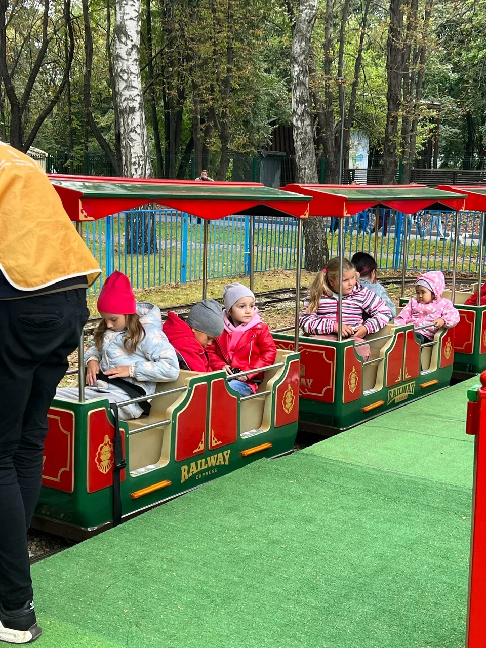 Фото Перовский парк аттракционов - развлечение в Москве | Досугатор